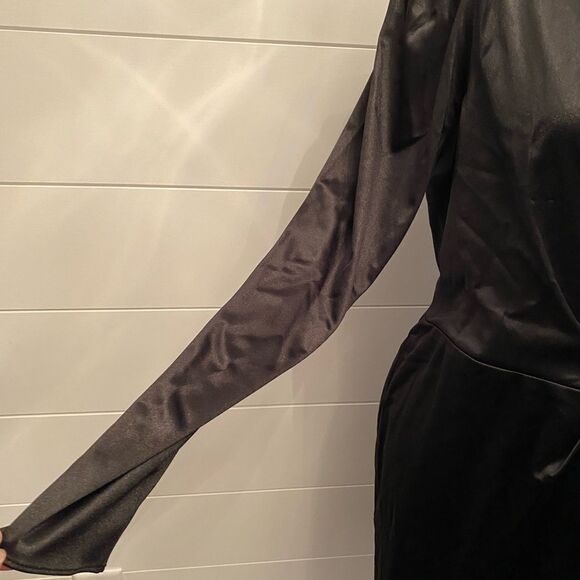 Elegant Black Wrap Dress - Picture 6 of 11